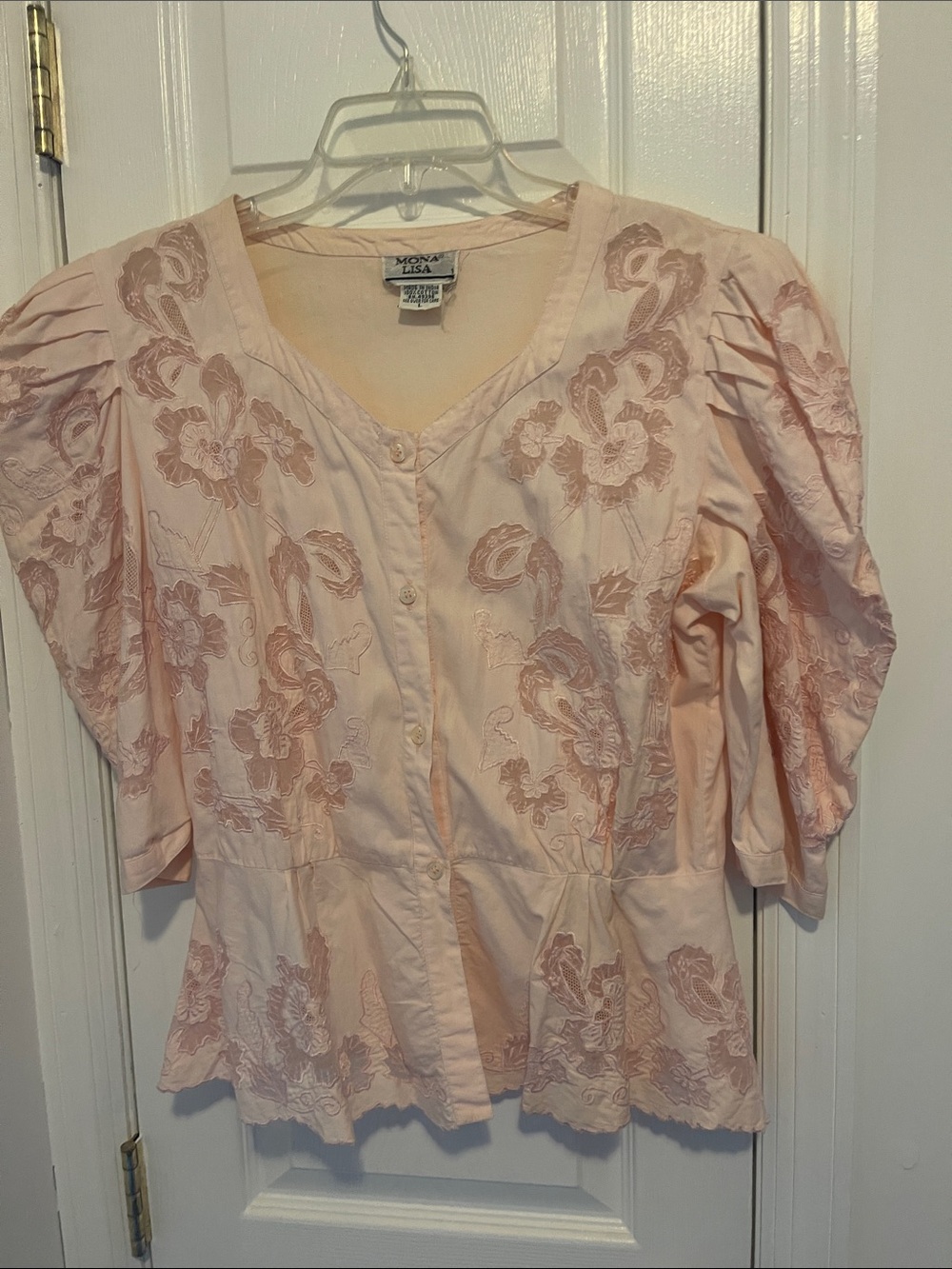 MONA LISA Pale Pink Embroidered Floral Button-Front Blouse with matching skirt